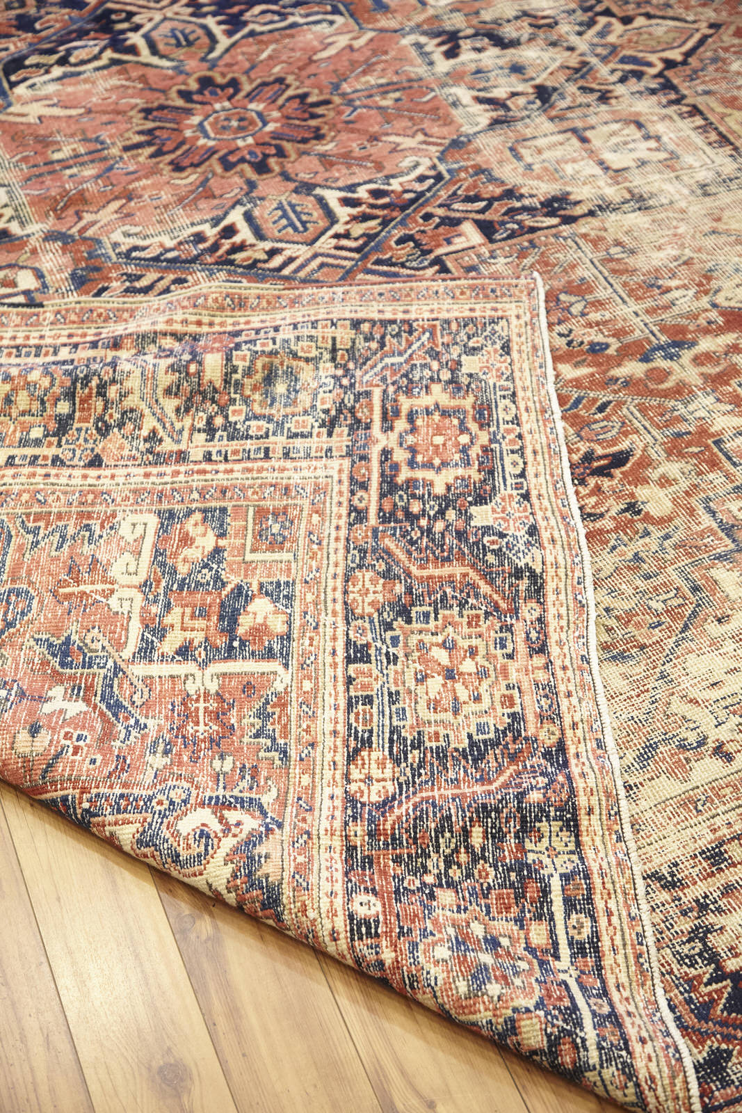 No. 1047 - 10' 1" x 11' 10"