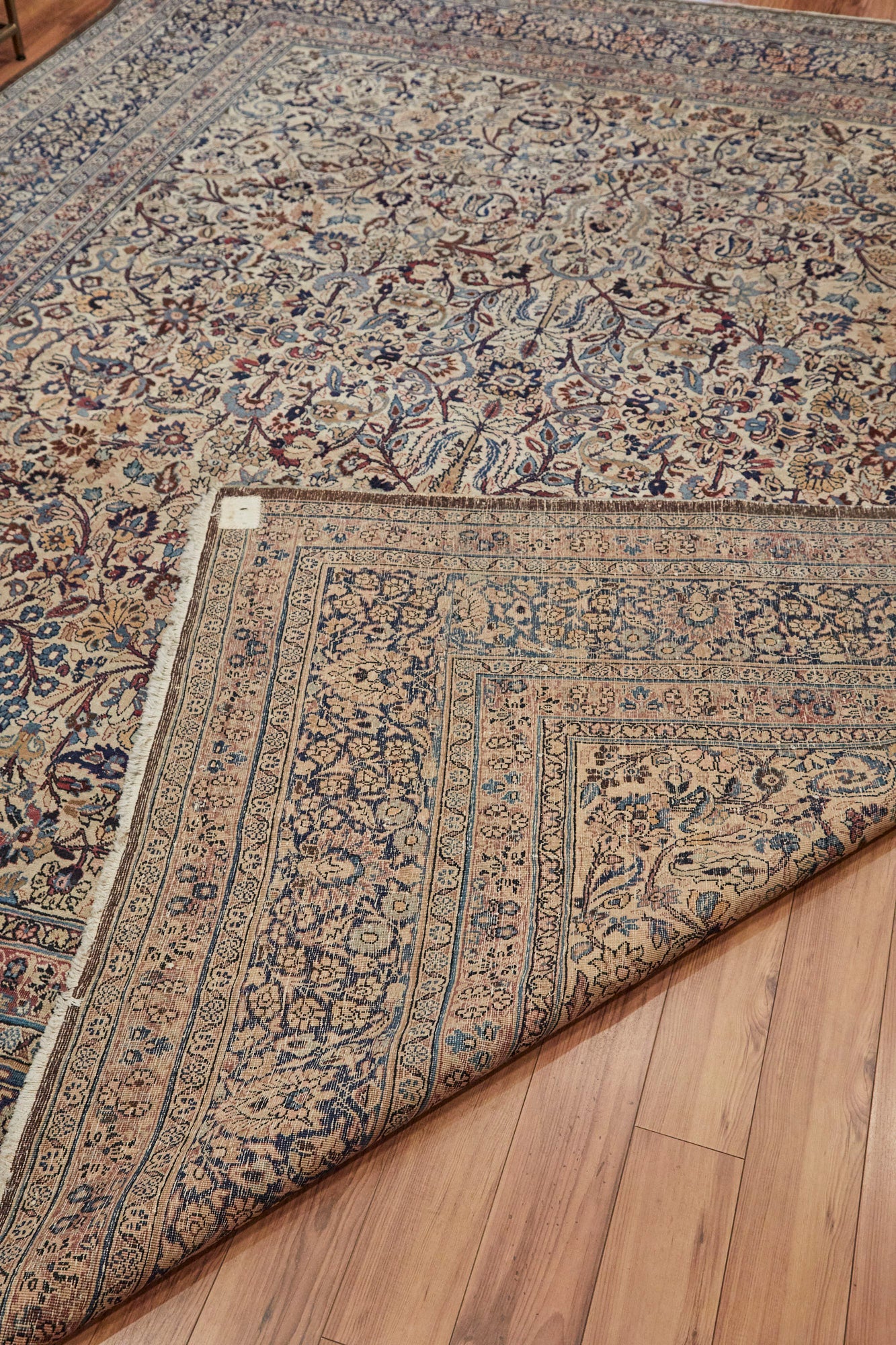 No. 1083 - 10' 5" x 12' 11"