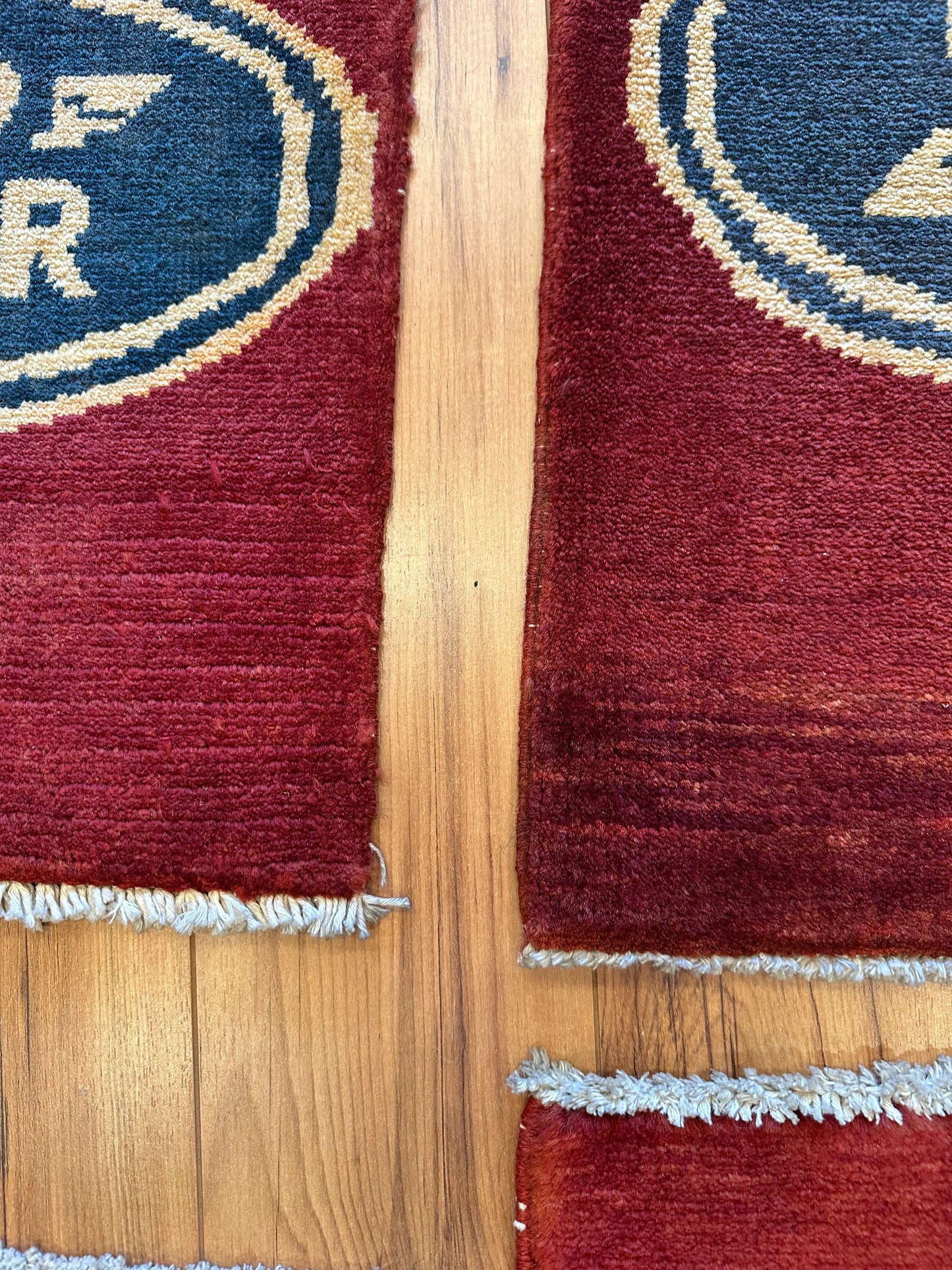 Vintage LROVE Rug