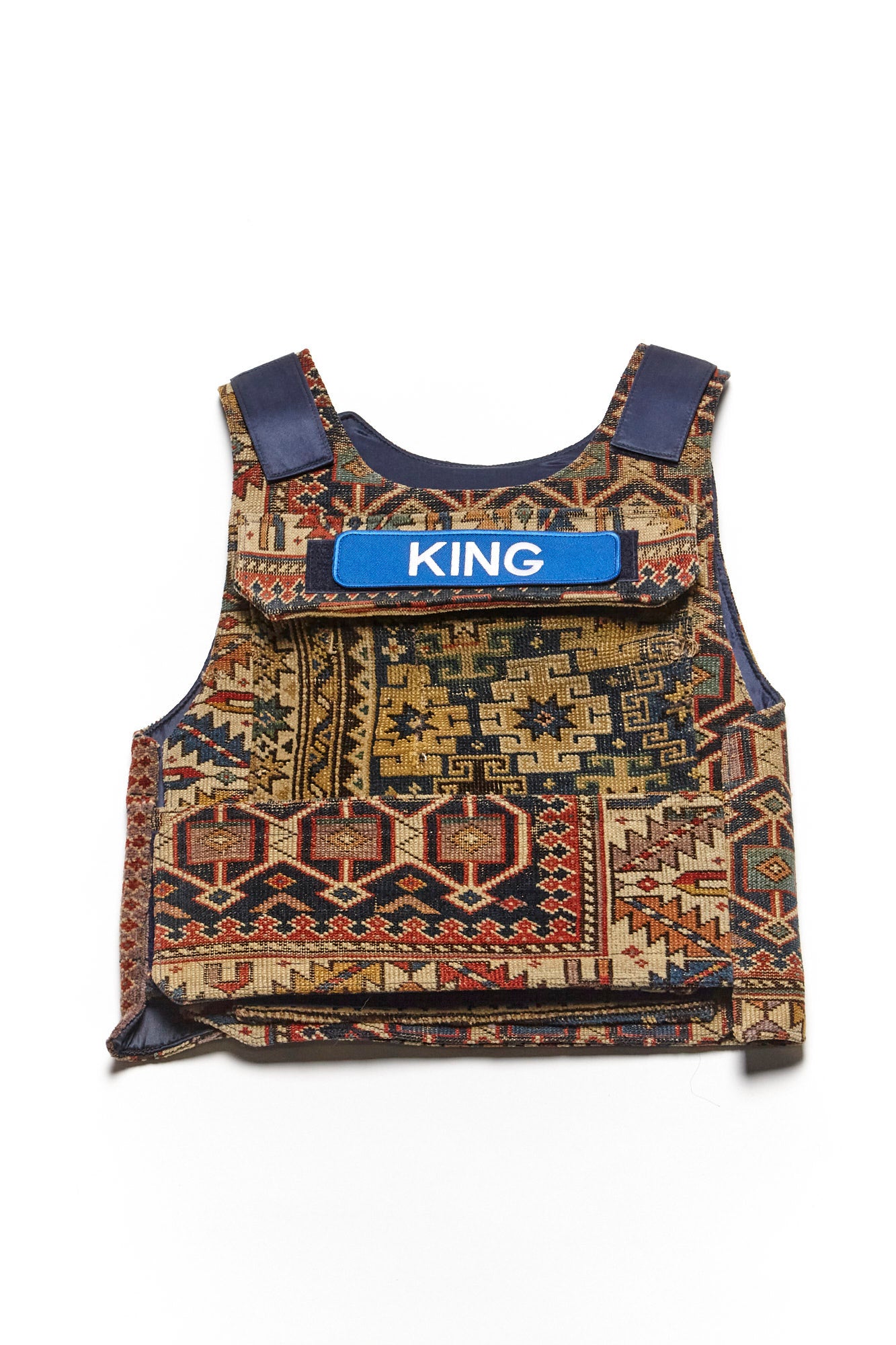 King Plate Carrier Caucasian