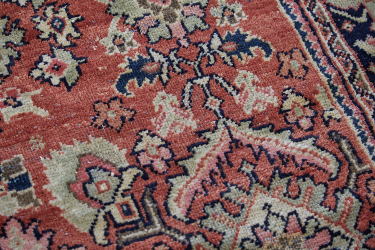 No. 1122 - 7' 4" x 10' 6"