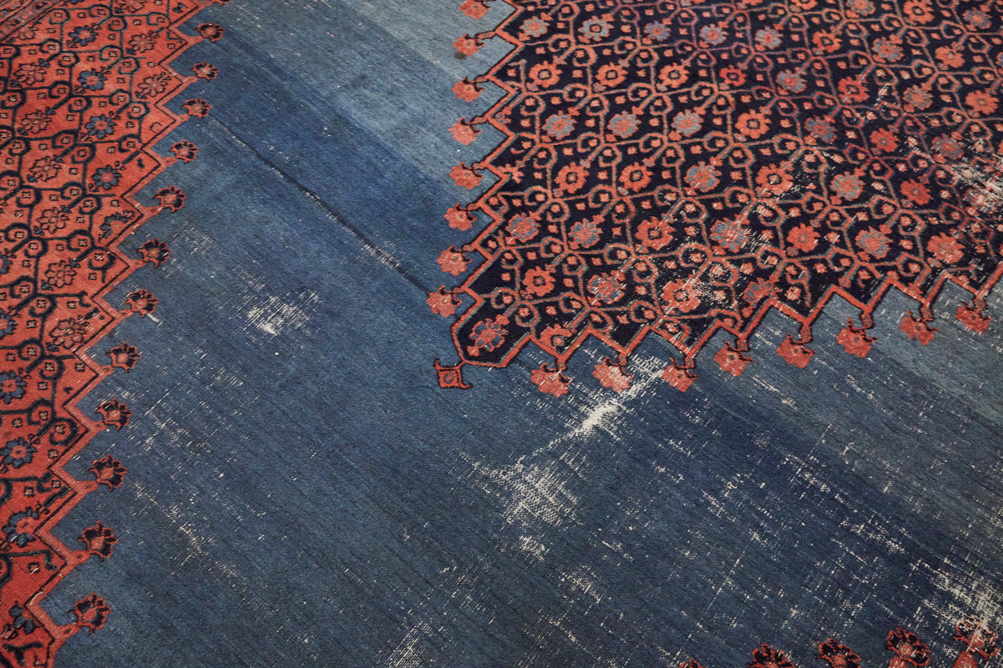 No. 1168 - 11' 5" x 15'